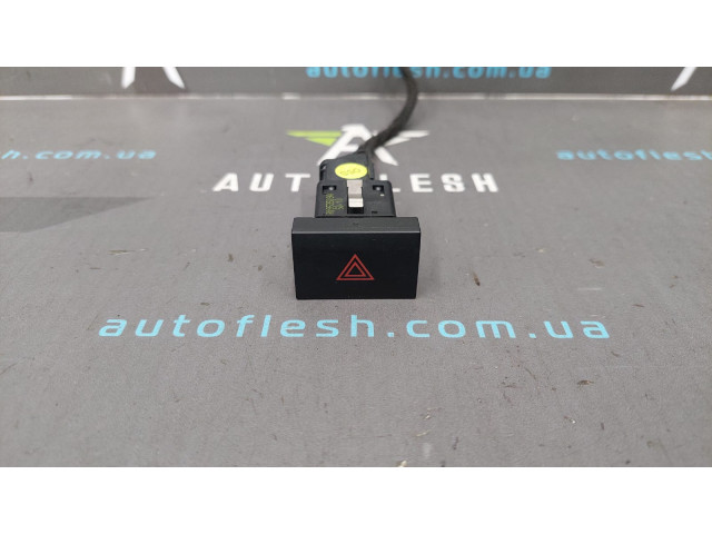 Кнопка аварійки 6R0953509A Volkswagen Polo фольксваген поло бу